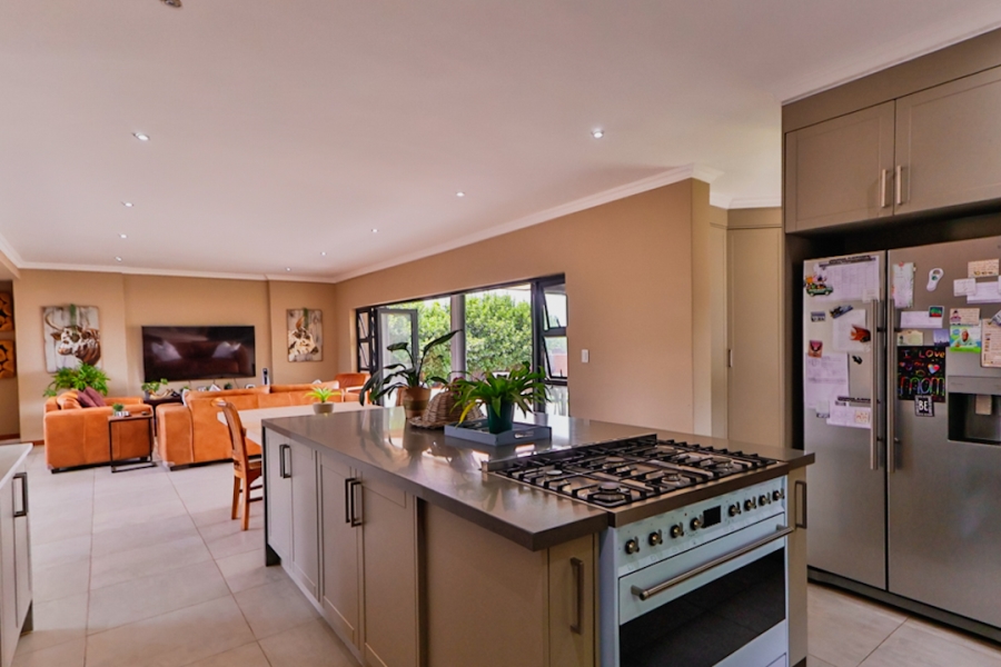 4 Bedroom Property for Sale in The Coves North West